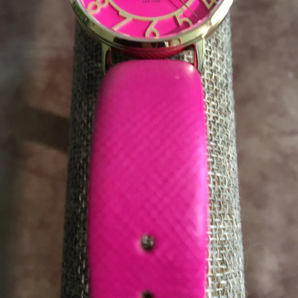 KATE SPADE METRO NWOT AUTHENTIC GENUINE LEATHER HOT PINK GOLD-TONE WATCH